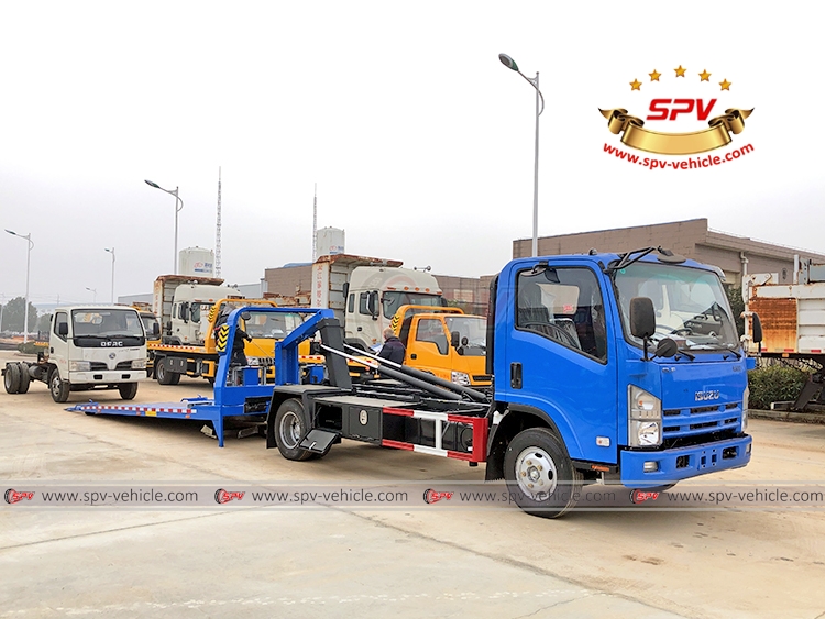 Rollback Tow Truck ISUZU - 1